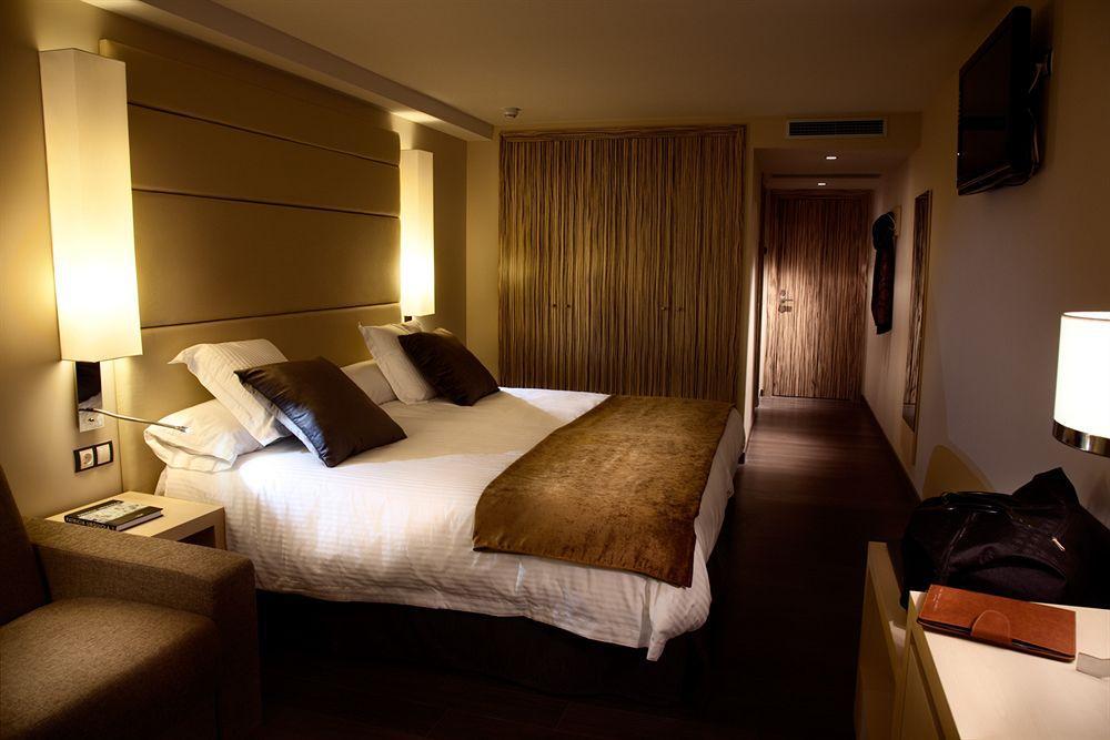Yomo Mola Park Hotel Les Escaldes Værelse billede